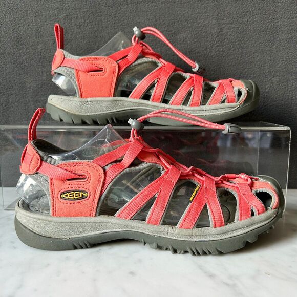 KEEN Whisper Sandals Women’s 7.5 Coral Red Gray Water Hiking Shoes Closed Toe - Picture 1 of 6